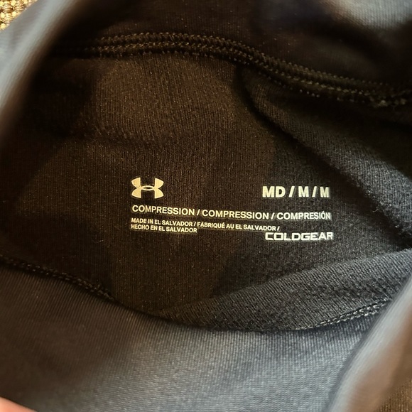 Medium Under Armour Cold Gear Compression - Picture 3 of 5
